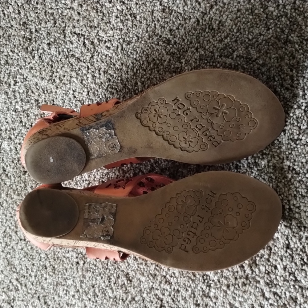 Shoes - Picture 3 of 4